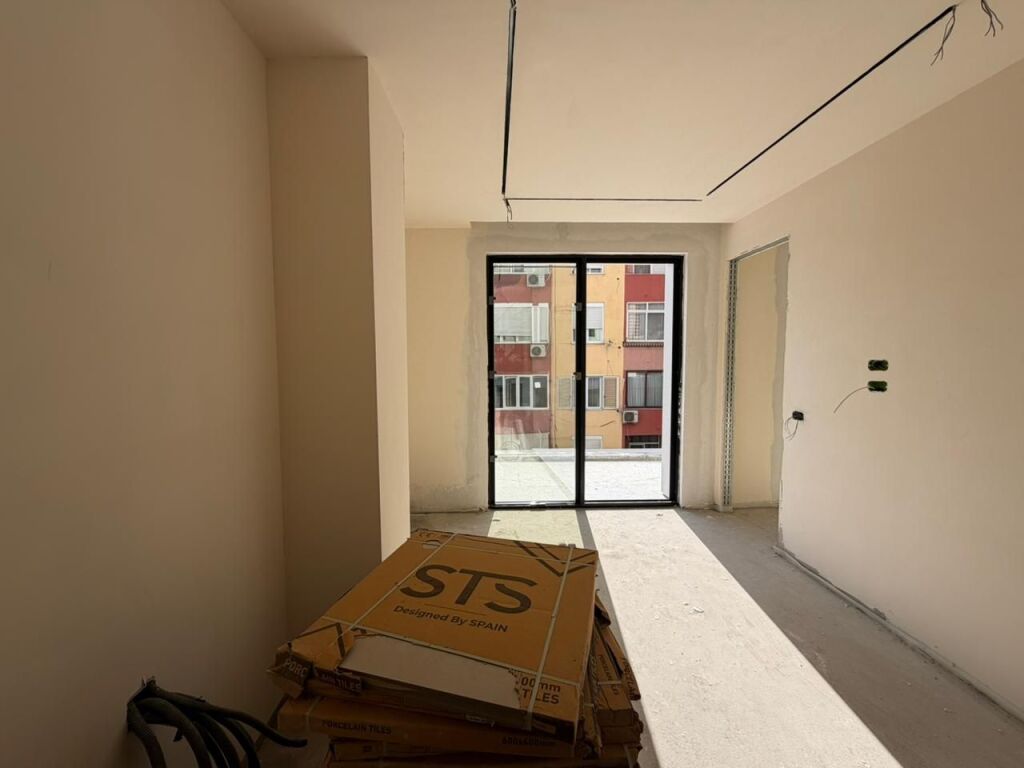 Appartamento 1+1+Veranda in vendita a Vasil Shanto.