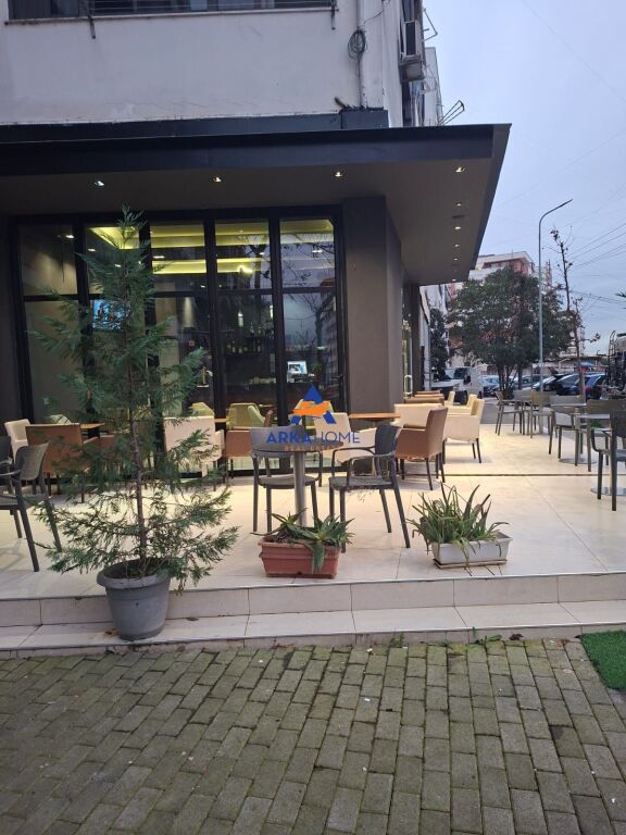 VENDITA LOCALE 40M2 "A YZBERISHT" 140000 EURO