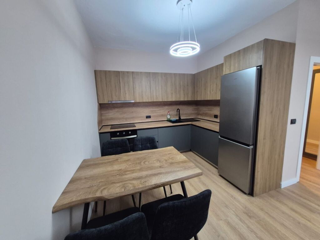 1+1,furnished near Partizani high school,550 thousand lek