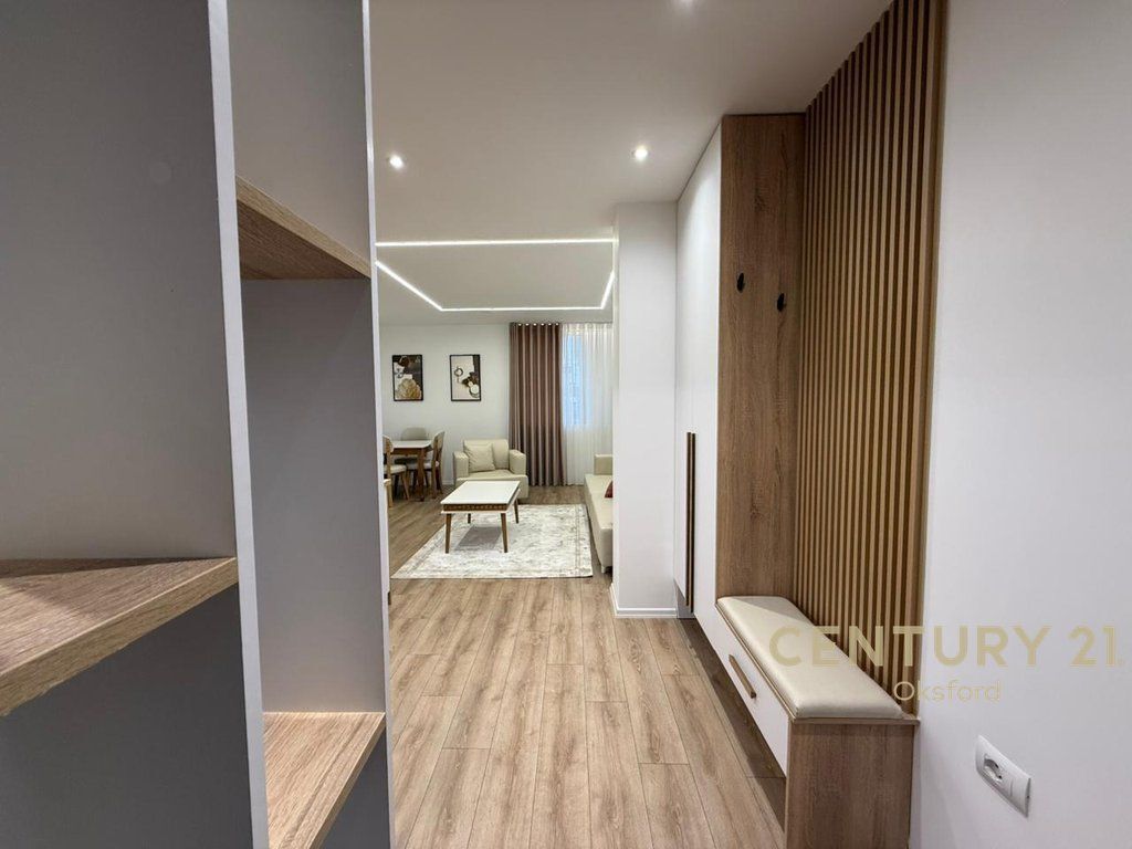 SHITET APARTAMENT 1+1 TEK RRUGA FORTUZI