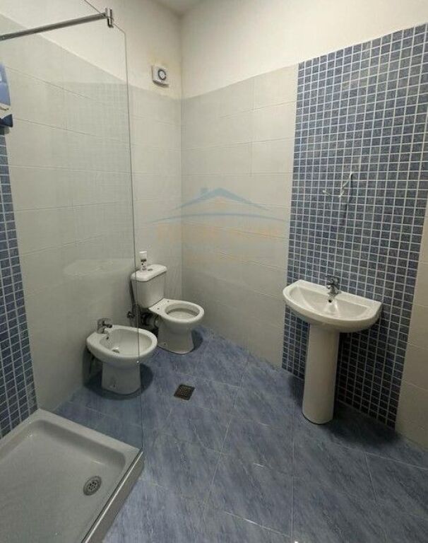 In vendita, Appartamento 2+1+2 in vendita vicino all'Hotel ARC, Unaza e Re