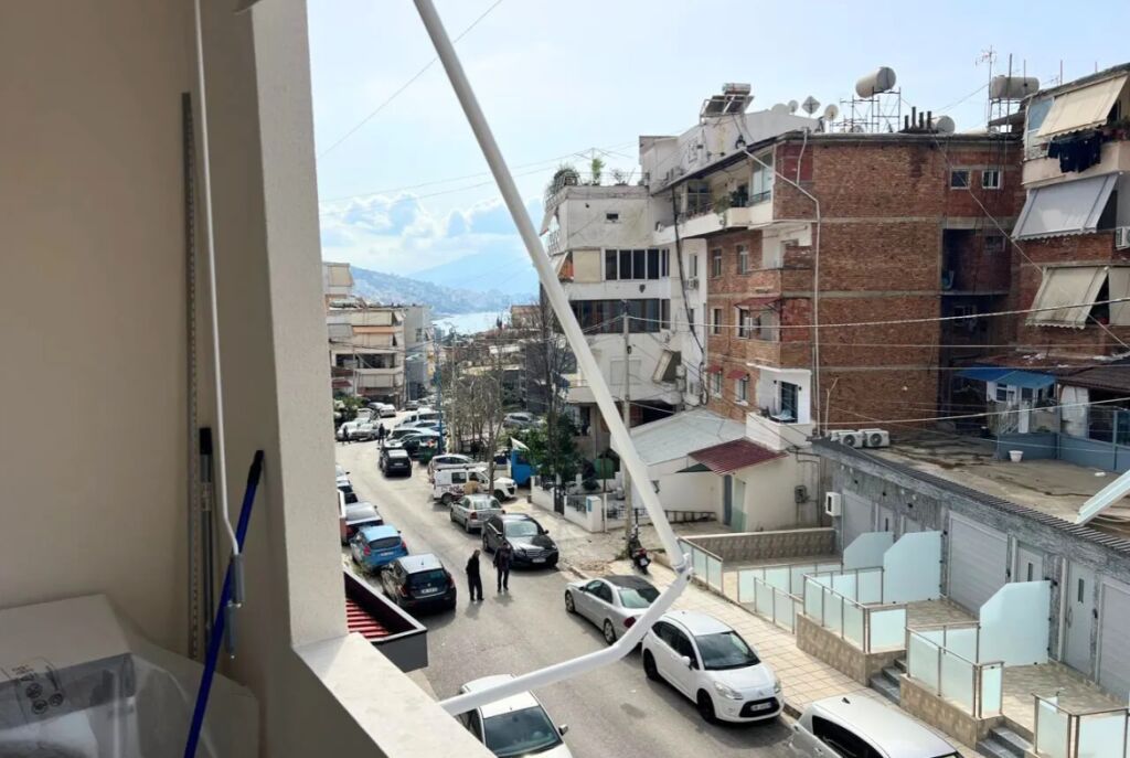 In the center of Saranda, Apartment 1+1 for sale only 300m from the sea!