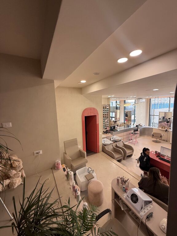 Hairdressing aesthetic business for sale