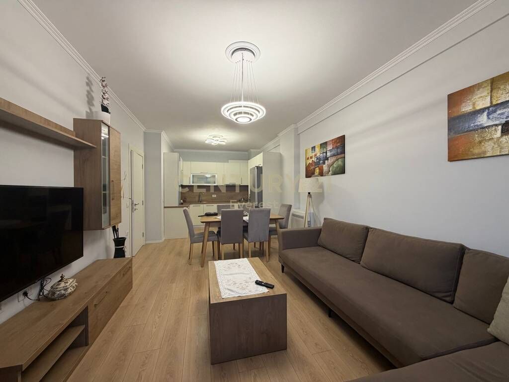 Jepet me qira apartament 2+1+2 në Laprakë.