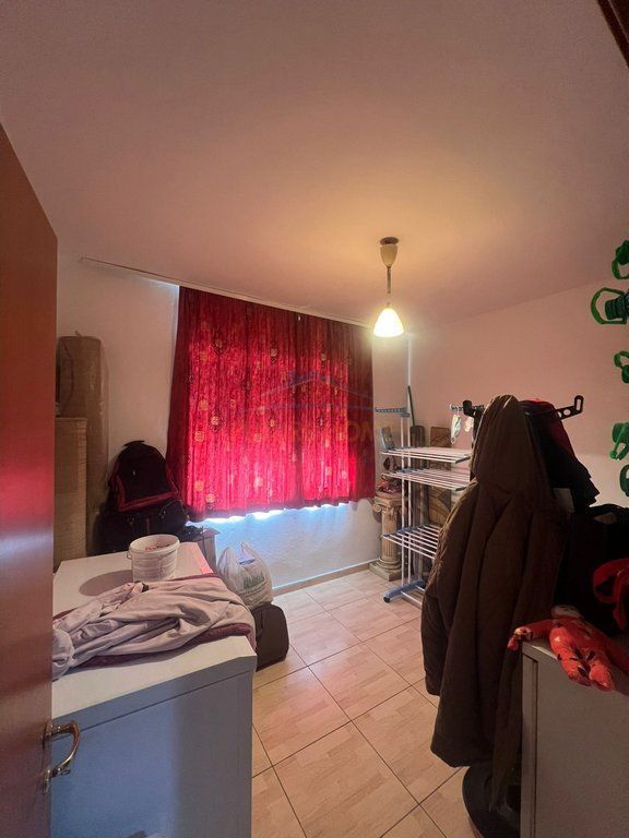 In vendita, Appartamento 3+1, Via Karl Gega, Tirana
