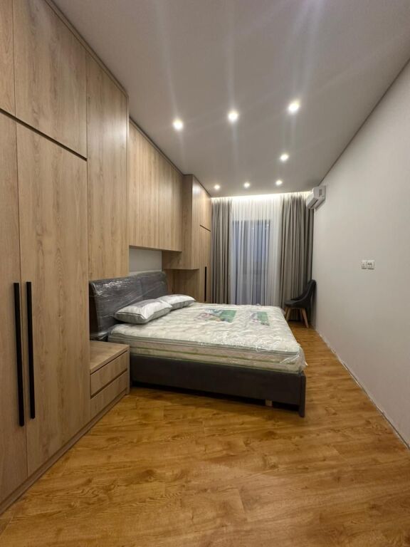 Jepet me qira apartament 2+1+Post Parkimi
