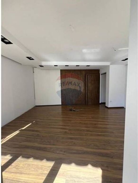Negozio in Affitto – Via Pjetër Budi, Tirana