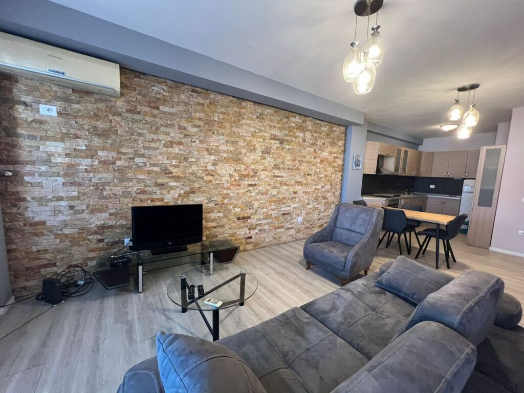 2+1 apartment for rent on Kavaja Street
