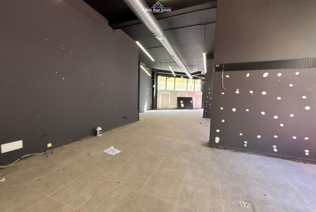Shop For Rent On Barrikadave Street ( ID BD21825) Tirane