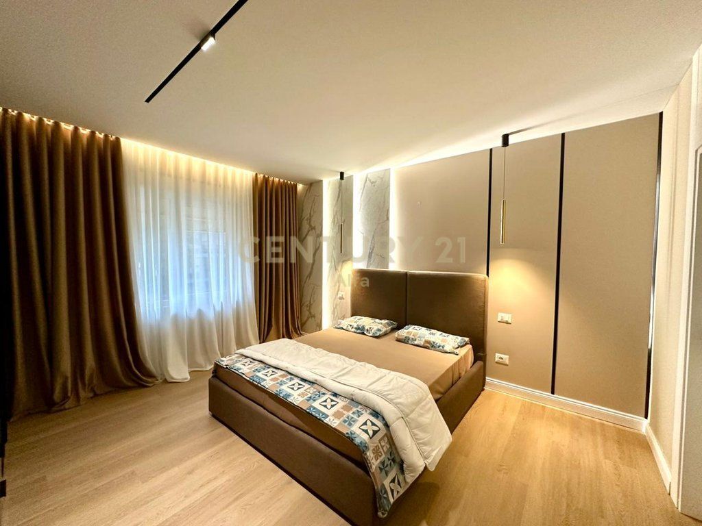 QIRA, APARTAMENT PREMIUM 2+1+2 me 2 POSTE PARKIMI‼️