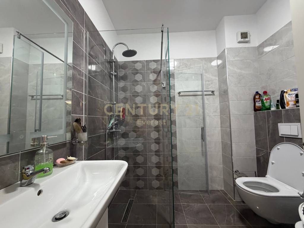 JEPET ME QIRA APARTAMENT 2+1+2 NE LAPRAK