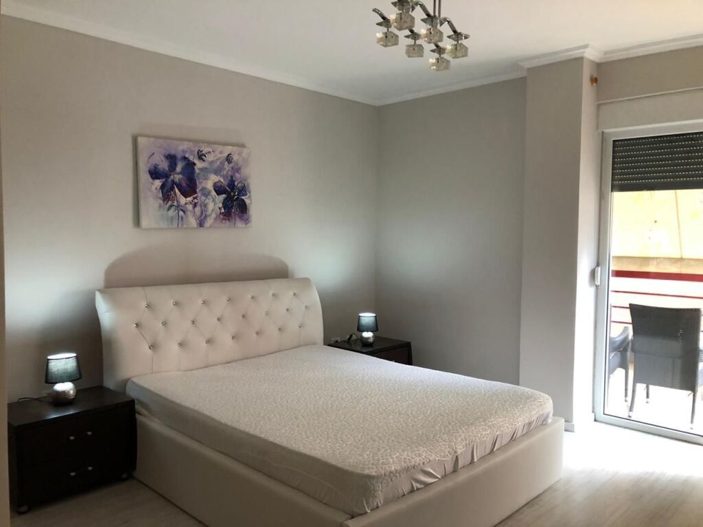 Shitet Apartament 2+1+2 – Liqeni i Thatë