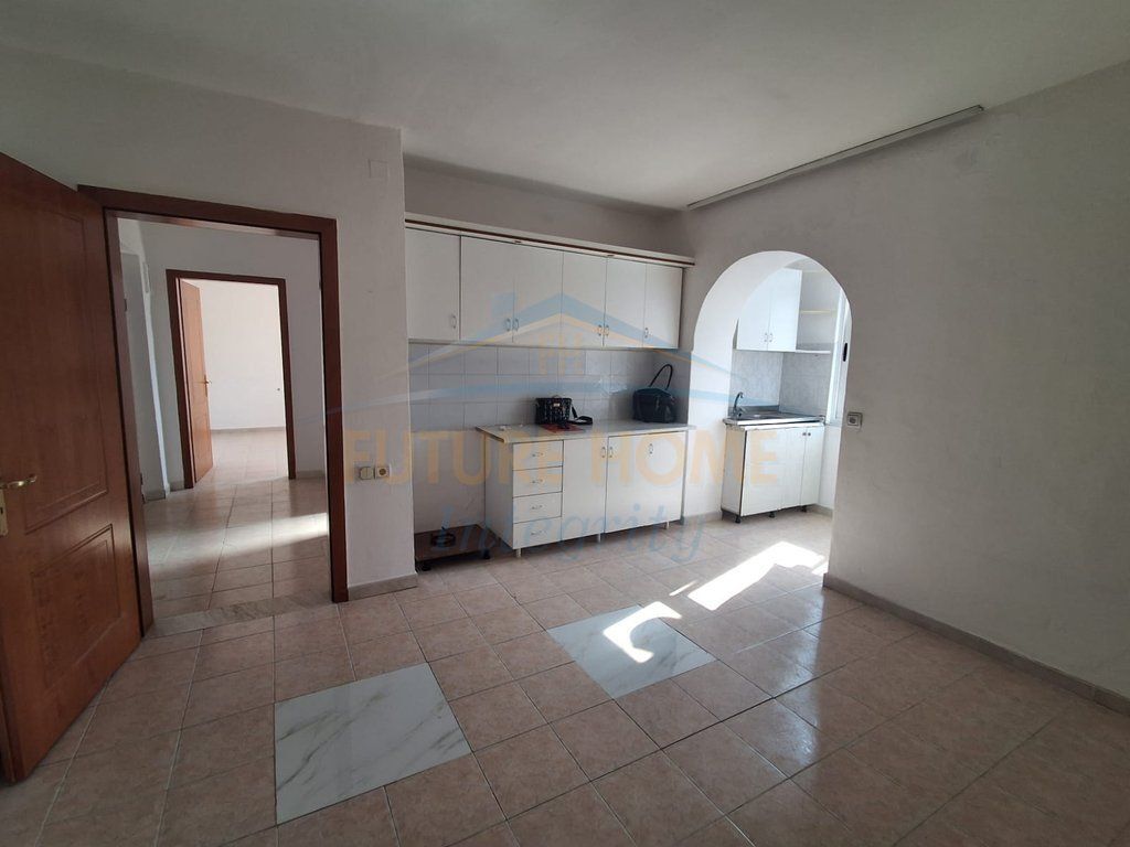 Rent, Apartment 1+1, Ali Demi, Tirana.