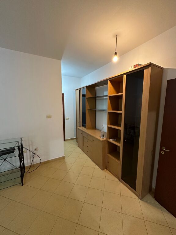 Appartamento 1+1 in affitto vicino a Spak in via Jordan Misja