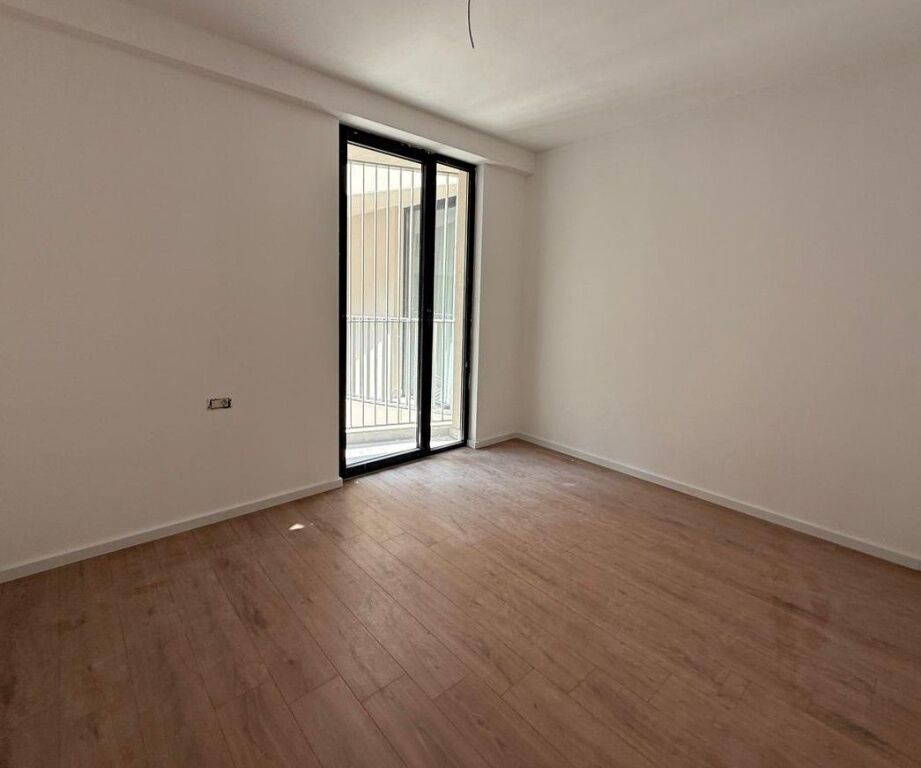 📌 Office for Rent – Golden Tower, Mine Peza