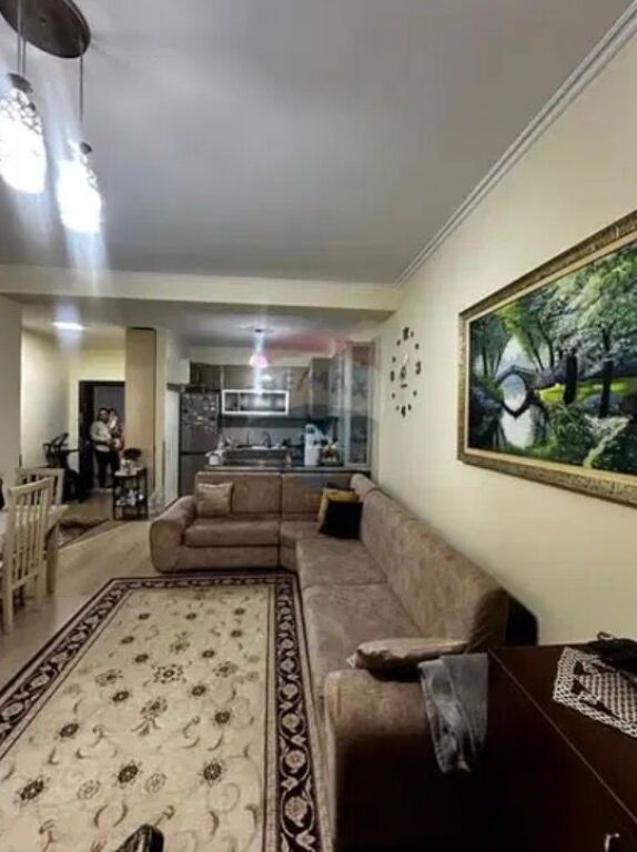 APARTAMENT 1+1 PER SHITJE NE YZBERISHT