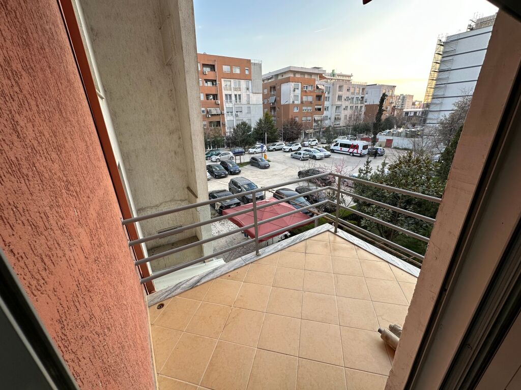 Appartamento 1+1 in affitto vicino a Spak in via Jordan Misja