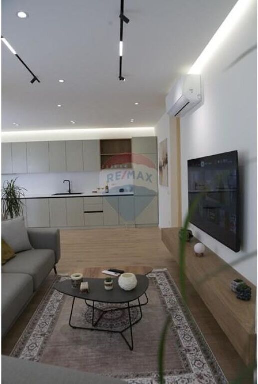 Super apartament 2+1 ,Zogu i zi