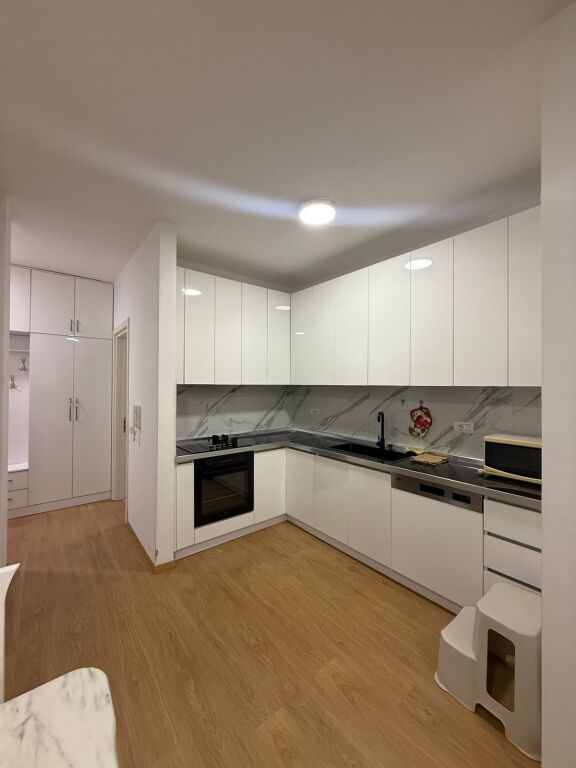 2+1, te trio tower rezidence ,don bosko,700 euro bruto