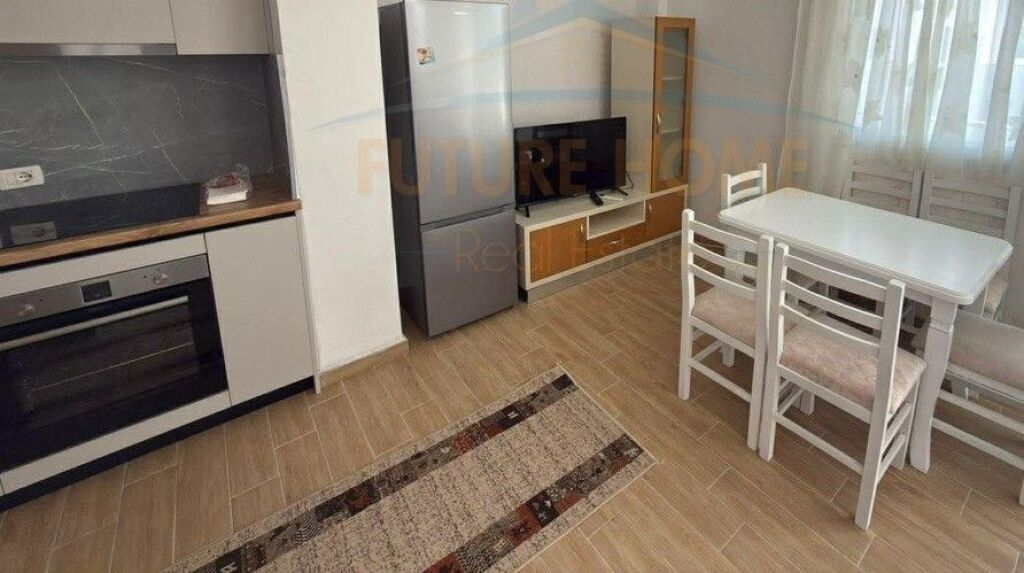 Qera, Apartament 2+1, Komplesi Tudas - Pamja 3