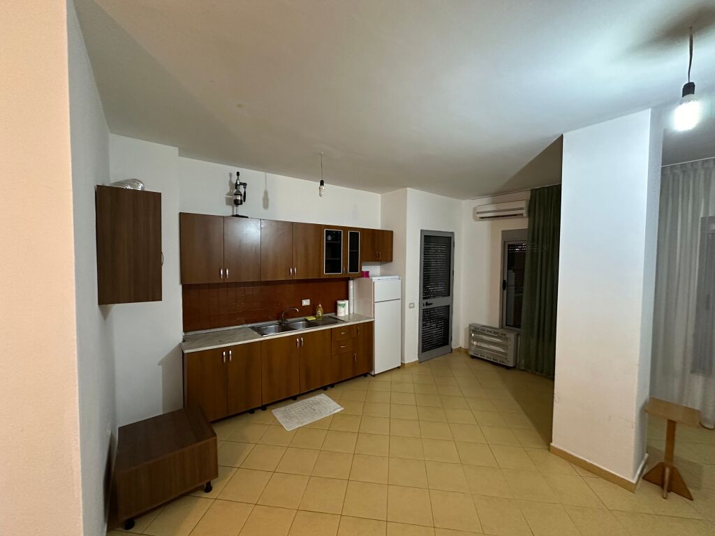 Appartamento 1+1 in affitto vicino a Spak in via Jordan Misja