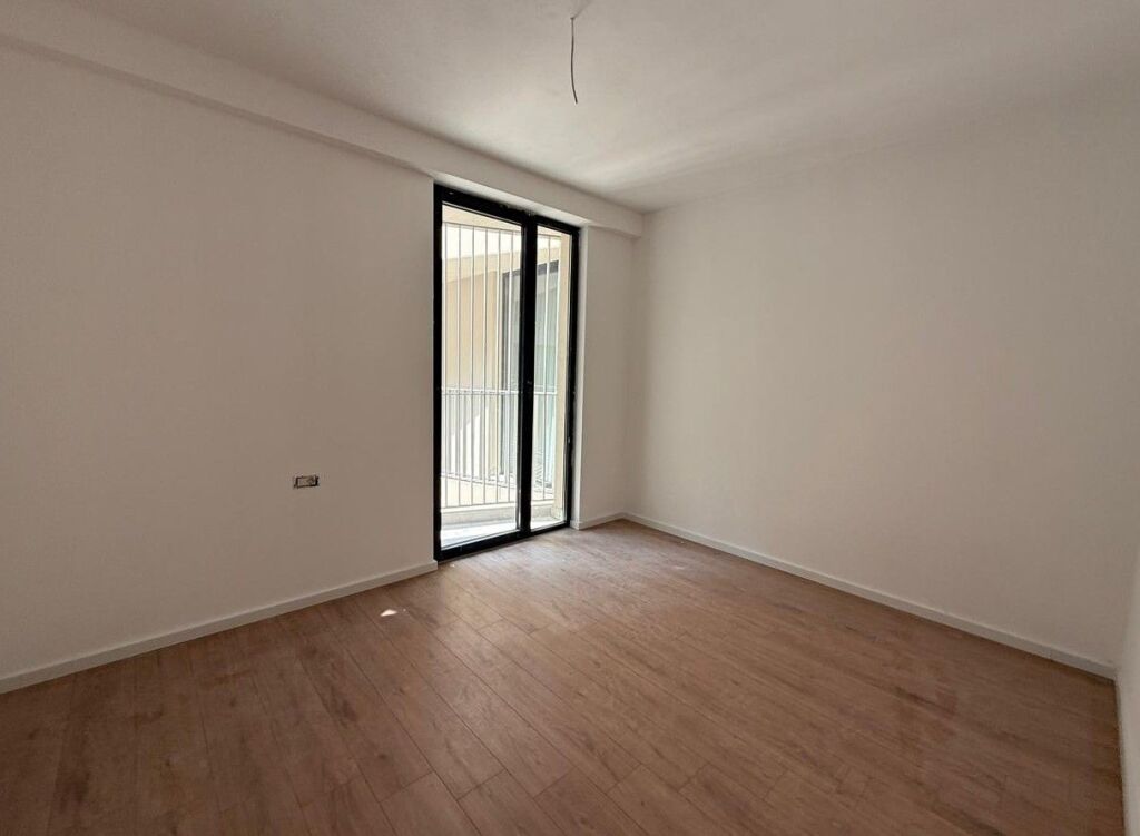 🏢 Office for Rent – Golden Tower, Mine Peza