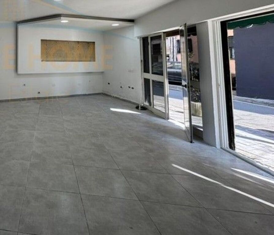 Qira, Ambient Biznesi, Zogui i Zi, Tiranë