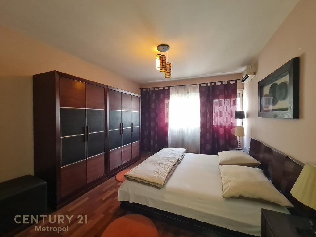 Apartament 2+1 për Shitje – Komuna e Parisit, Tiranë
