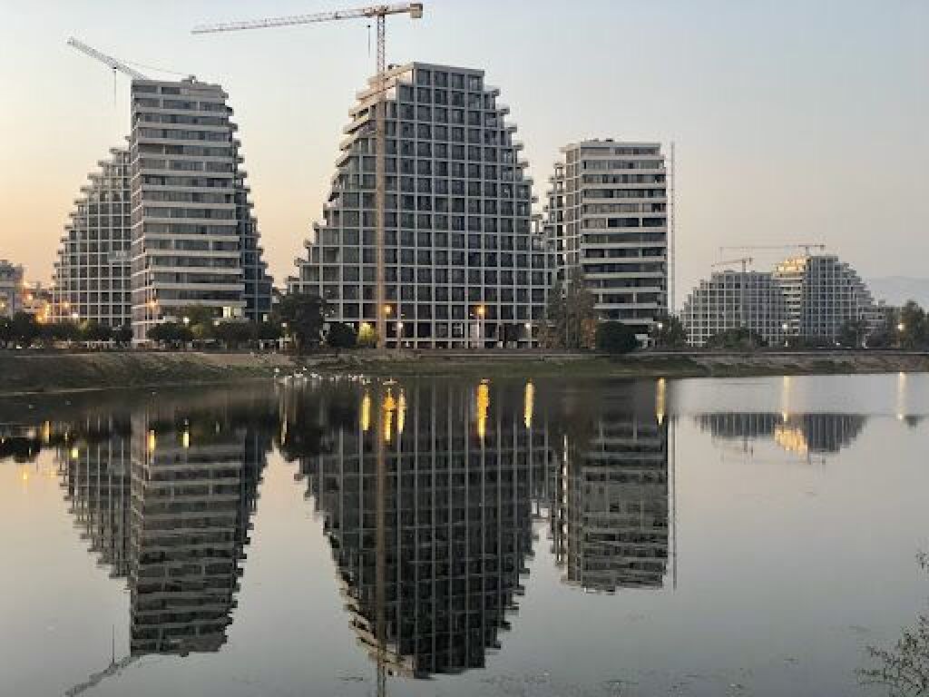 SHITET APARTAMENT 2+1,LAKE VIEW,LIQENI ARTIFICIAL