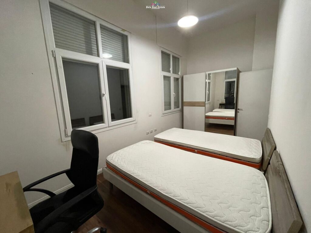 Apartament Me Qera 2+1+2 Tek Zogu I Zi (ID B2201592) Tirane.