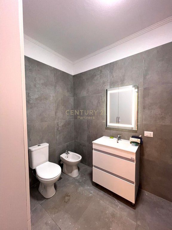 SHITET APARTAMENT 1+1 TEK RRUGA JORDAN MISJA – AFER BULEVARDIT TE RI