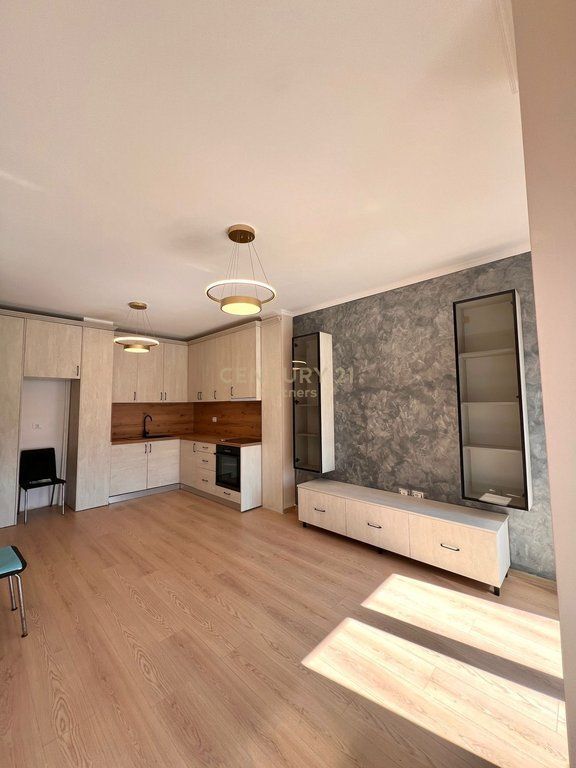 SHITET APARTAMENT 1+1 TEK RRUGA JORDAN MISJA – AFER BULEVARDIT TE RI 145,680 € Sip. Totale  61m2