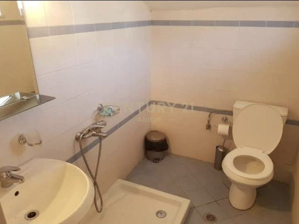 HOTEL IN AFFITTO A SARANDË | 18 CAMERE