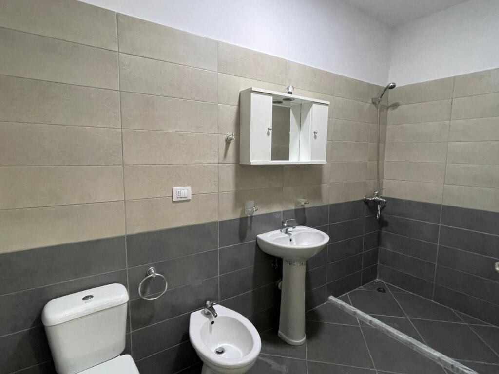 Appartamento 1+1 in affitto a Spitallë, Durrës.