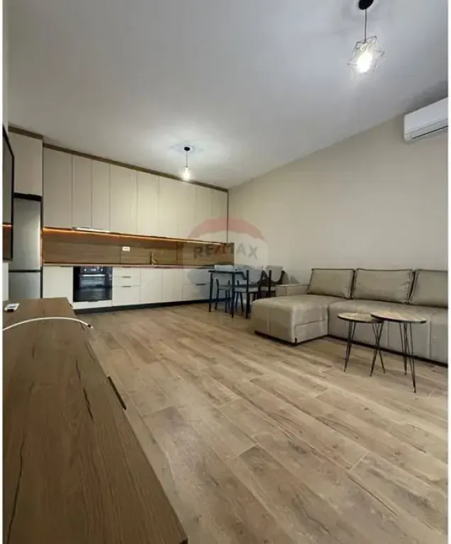 APARTAMENT I INVESTUAR1+1 PER QIRA TE UNIVERS CITY