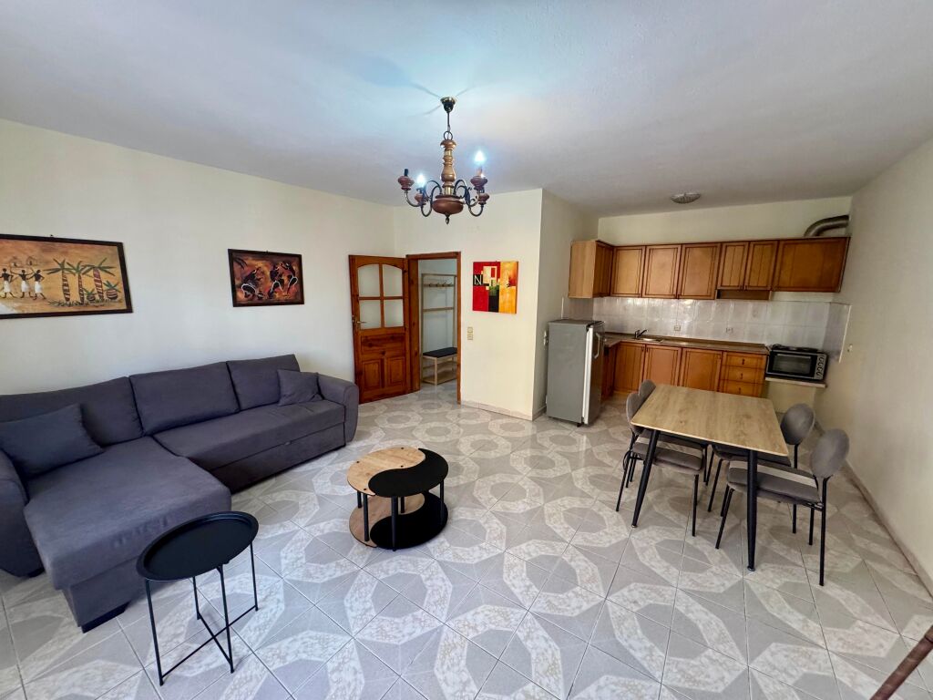 📣 QERA Apartament 2+1 📍 Rruga "Bardhyl", Prane Gjimnazit "Cajupi" ✨