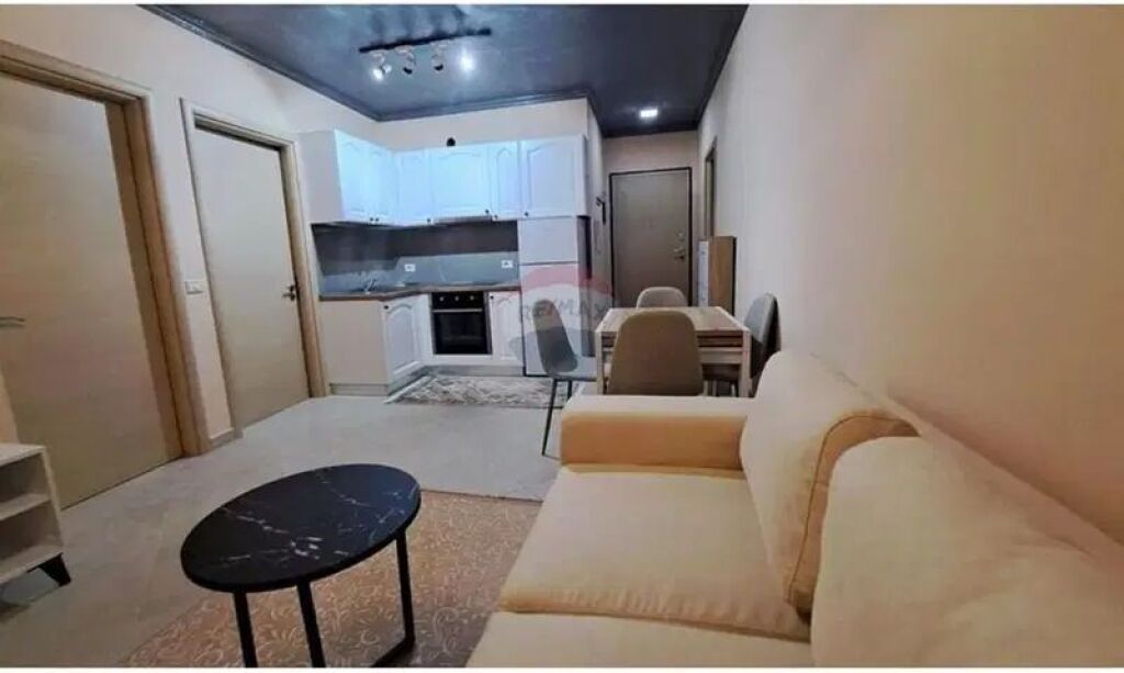 Apartament 2 + 1 me qira te Prokuroria e Tiranës