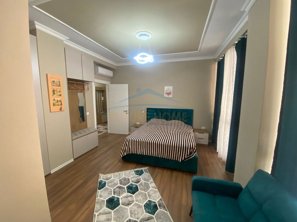 Qera , Apartament 2+1+2 , Rruga Riza Cerova