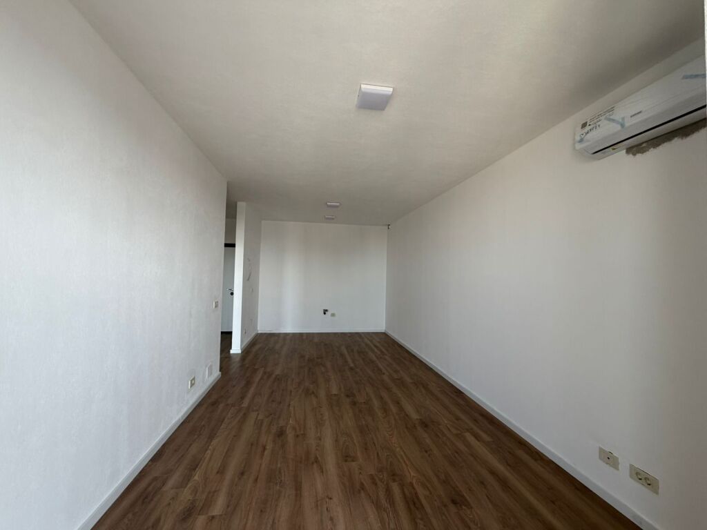 🏢 Jepet me Qera Apartament 1+1 per banim ose zyre – Golden Tower, Mine Peza