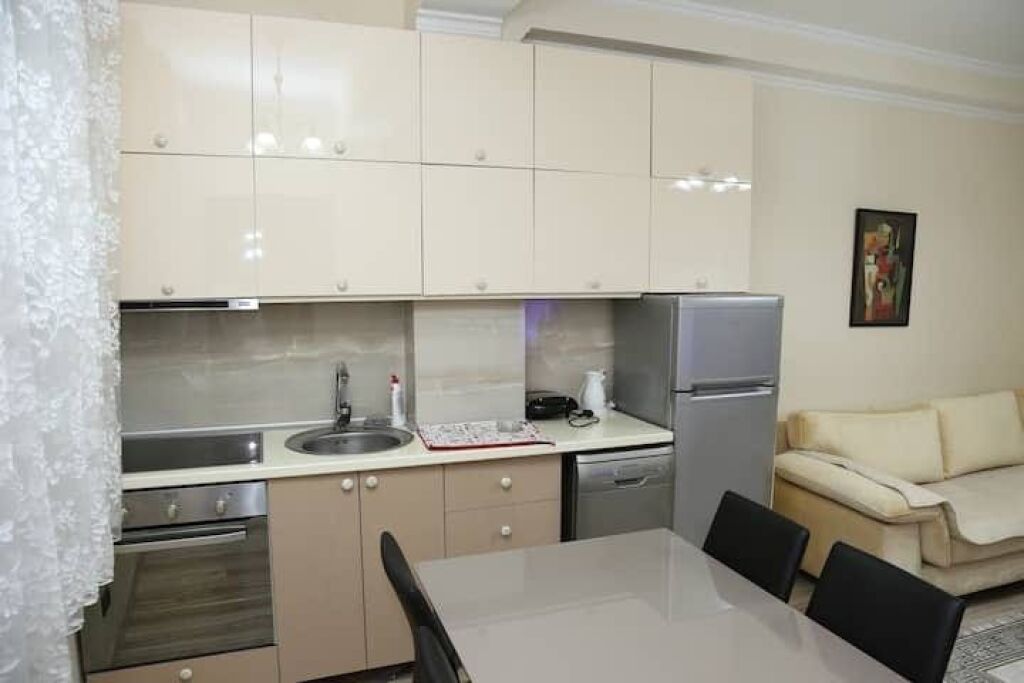 Apartament ne shitje 2+1  te Blloku