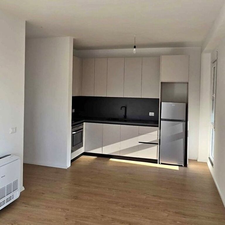 🏢 Office for Rent 2+1+2 + Parking – Don Bosko (Egnatia Street) ✨