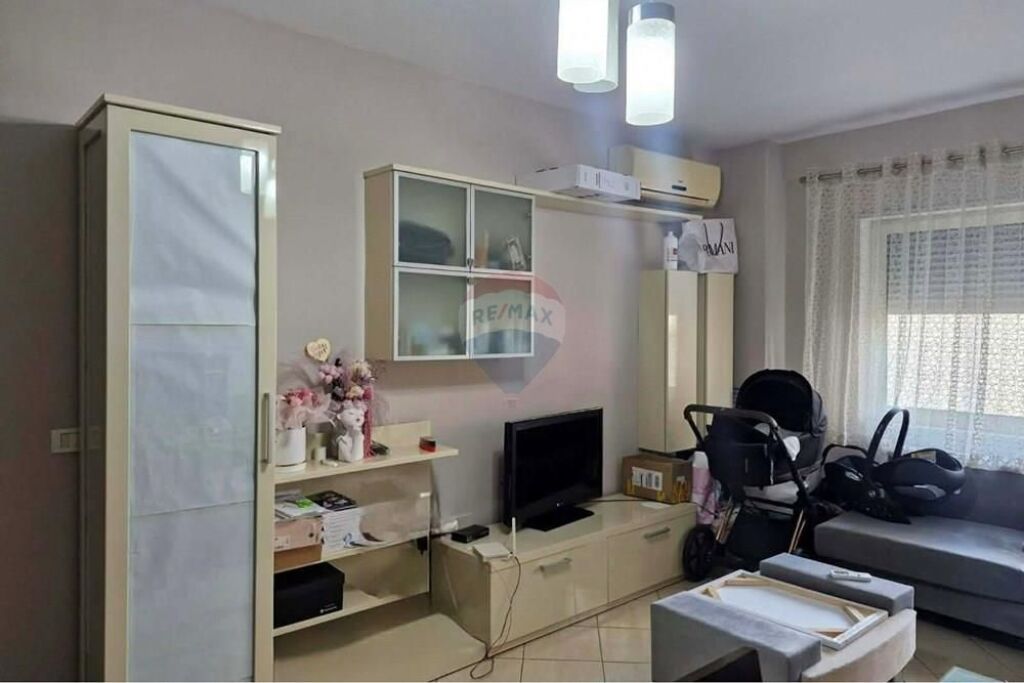 Apartment - For Rent - Ndre Mjeda Street, Tirana