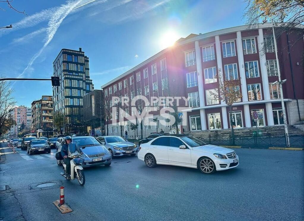 Shop for rent ground floor Elbasan street, near Coin