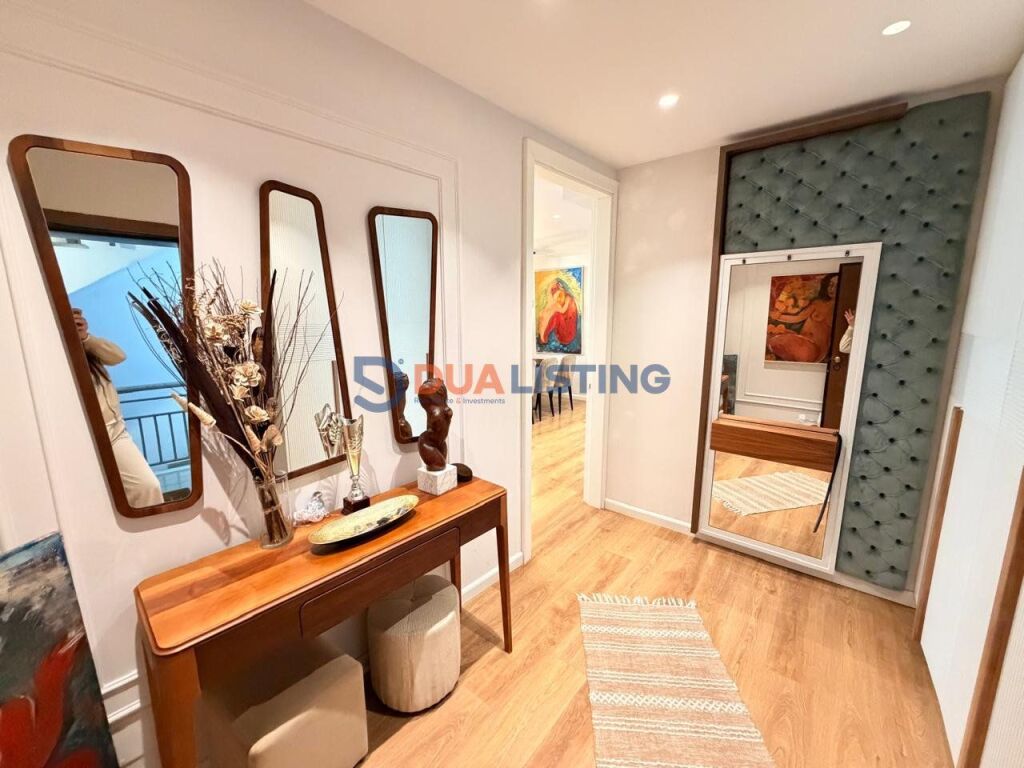 Shitet Apartament 3+1+2 pranë Air Albania Stadium – Investim Modern dhe Elitar!