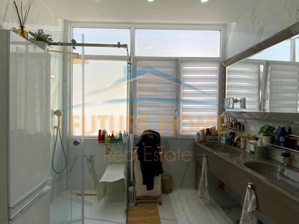 Shitet, Apartament 3+1+3, Liqeni i Thate