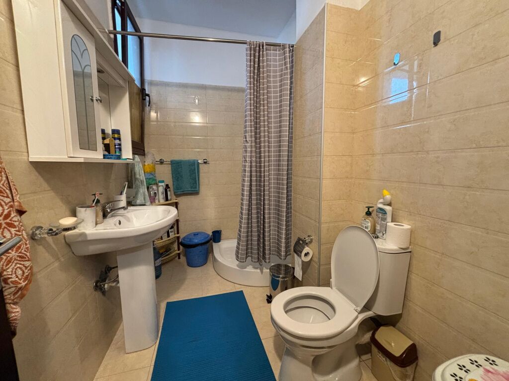 🏡 OPPORTUNITY FOR SALE IN Rruga e Re – Vlorë!
