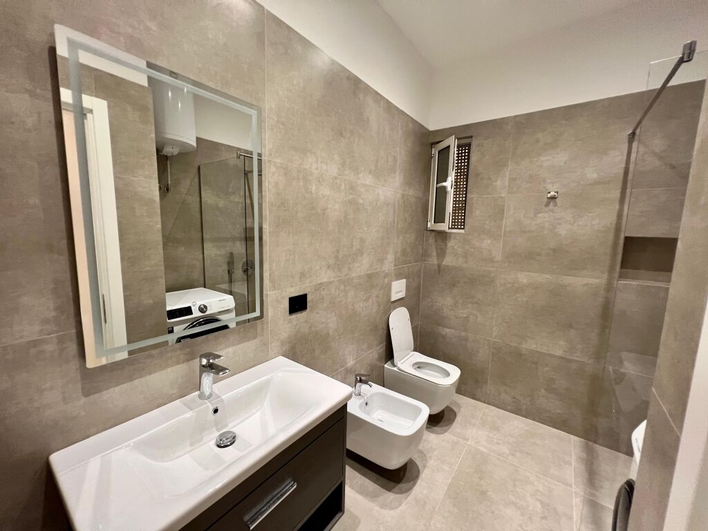 📣 SUPER RENT Apartment 1+1 📍 Near the "Durresit" Road ✨💶 Price 600 Euro (Non-Negotiable)