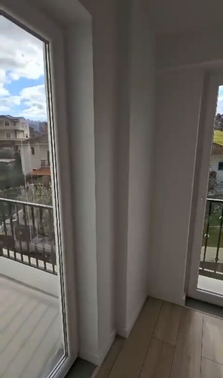 Jepet me qera super vile 3 Kate + oborr +2 post parkime kompleksi " Vılat Lule" Mjull Bathore,Sauk Tırane.