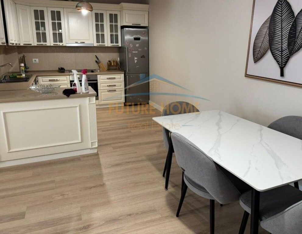 Qera, Apartament 2+1 , Kopeshti Botanik