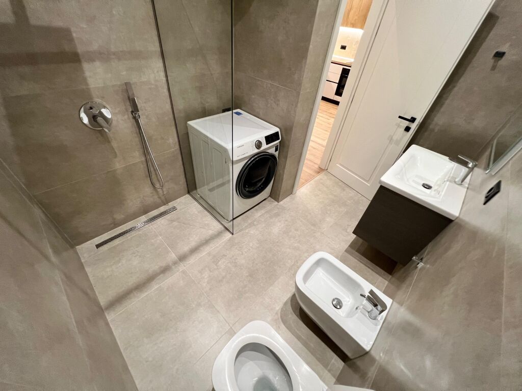 📣 SUPER RENT Apartment 1+1 📍 Near the "Durresit" Road ✨💶 Price 600 Euro (Non-Negotiable)
